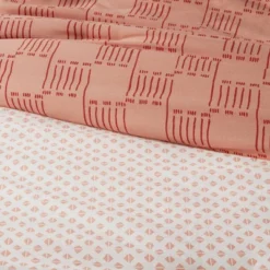 Boho Reversible Printed Comforter & Sham Set Bronze - Threshold™ -Threshold GUEST 20ab5dde 7e00 4673 b750 694e53b8b04f