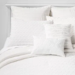8pc Clipped Jacquard Geo Circle Comforter Bedding Set White - Threshold™ 9 8pc Clipped Jacquard Geo Circle Comforter Bedding Set White - Threshold™ -Threshold GUEST 23c3a825 0f9b 42c1 a2be 3505eada0ab1